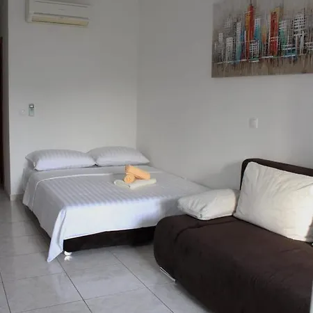 Apartmán Mihaela Apartmans 150m Near The
