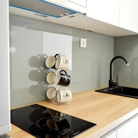 Mihaela Apartmans 150m Near The *