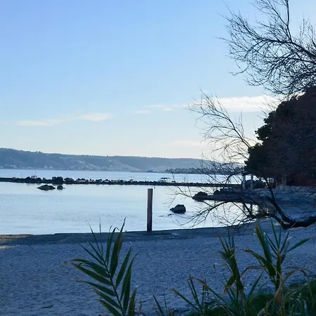 Mihaela Apartmans 150m Near The Apartment Kastela